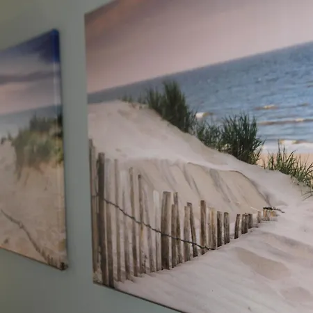 In Egmond By The Beach, Cleaning Included Сasa de vacaciones