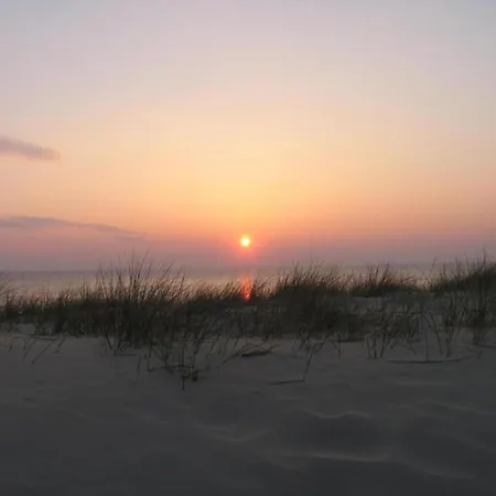 In Egmond By The Beach, Cleaning Included Сasa de vacaciones Egmond aan Zee