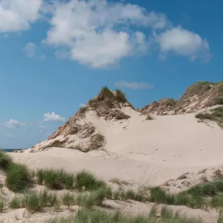 In Egmond By The Beach, Cleaning Included