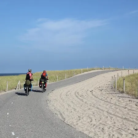 Сasa de vacaciones In Egmond By The Beach, Cleaning Included Egmond aan Zee